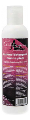 Гигиенический лосьон для рук и ног Lozione Detergente Mani E Piedi 250мл
