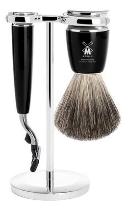 

Набор Черная смола Intro Rytmo (помазок натуральный барсучий ворс + бритва Mach3)