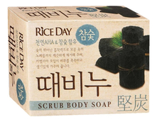 LION Мыло-скраб для тела с древесным углем Rice Day Scrub Body Soap 100г