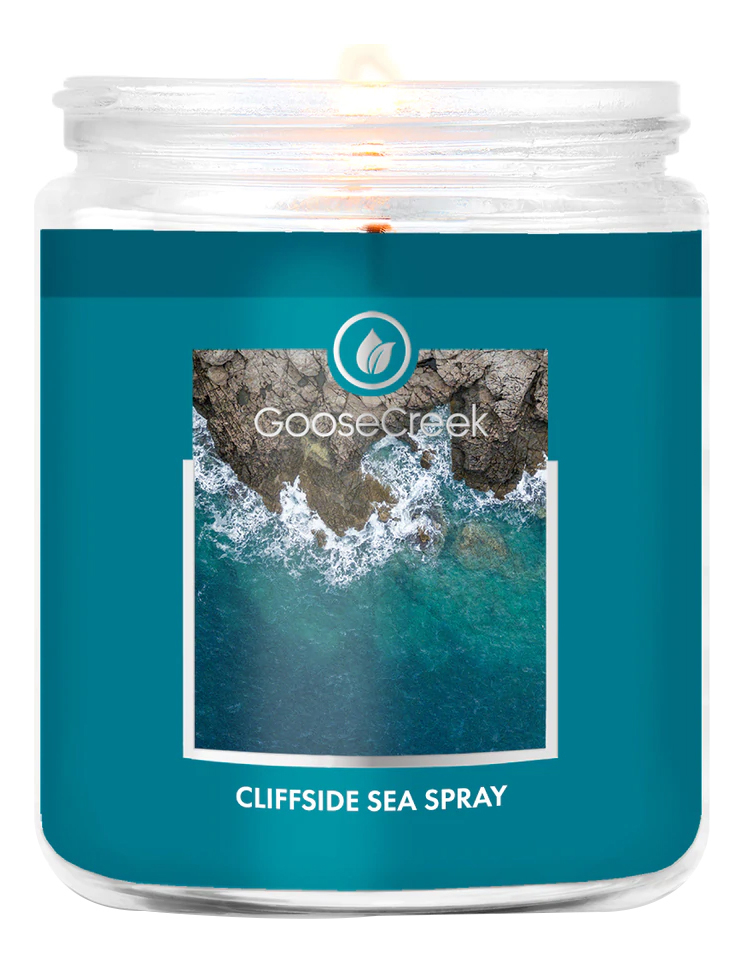Ароматическая свеча Cliffside Sea Spray (Морской утес): свеча 198г