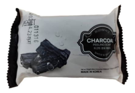 Jigott Мыло-скраб для лица и тела с древесным углем Charcoal Peeling Soap 150г